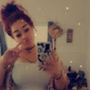 Meet your Posher, Latisha